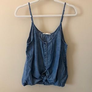LoveStitch tank. Size L. Can be tied in front or tucked in.